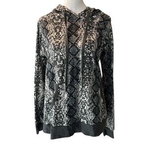 Lildy Super Soft Snakeskin Kangaroo Pocket Hoodie size Small‎